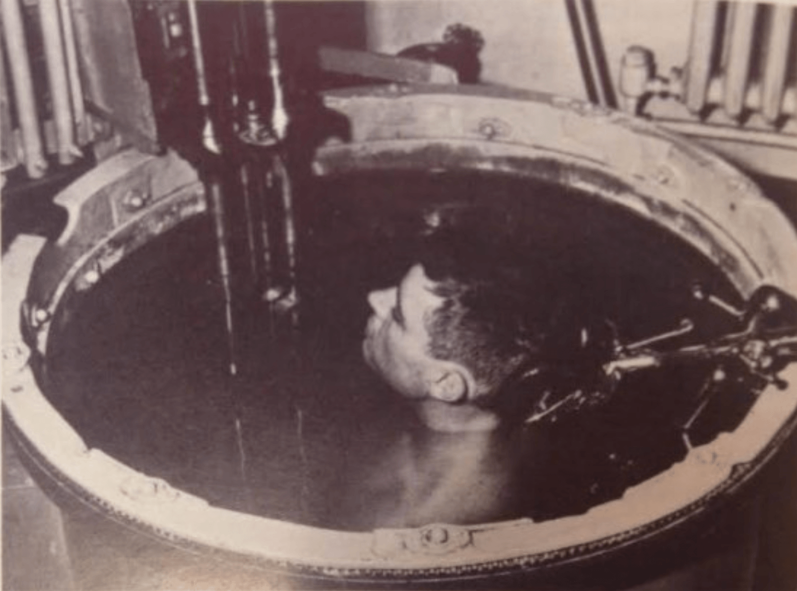 1950s UltraSound Image courtesy American Museum of History kompr